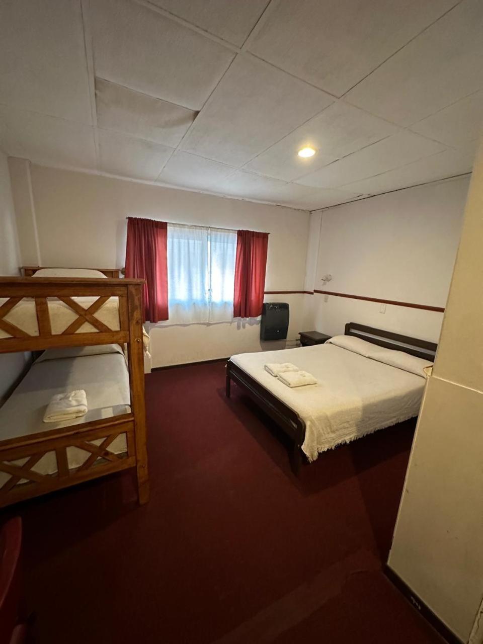 Hotel Paris Río Gallegos Kültér fotó